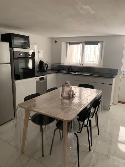 Maison Au Coeur De Beziers Luaran gambar